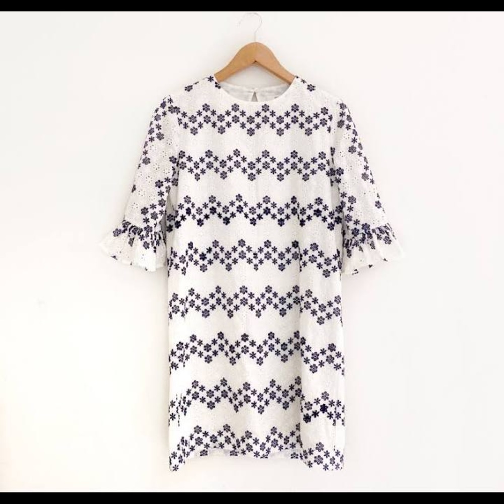 Vineyard Vines Eyelet Shift Dress